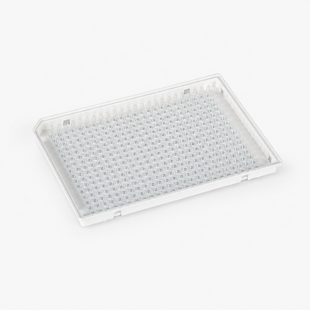BasePrime purePRIME™ BP-PCR-384-007 384-well real-time PCR plate, 40 µL, full-skirted with a white frame, clear wells, and single-corner design, shown on a clean white background.